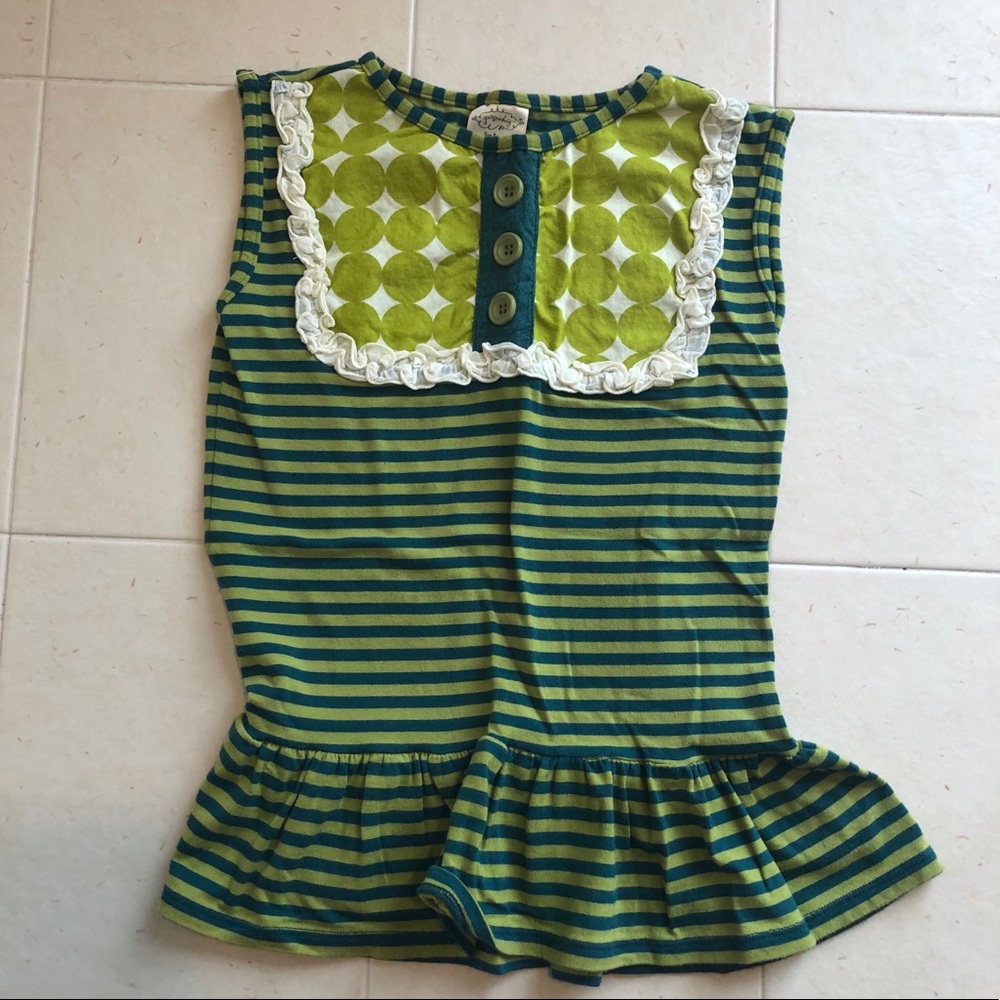 Girls’ top and leggings